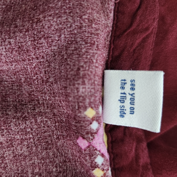 Old Navy sleeveless top - Picture 2 of 5